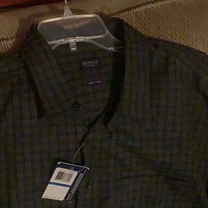 New Arrow long sleeve shirt. Wrinkle free